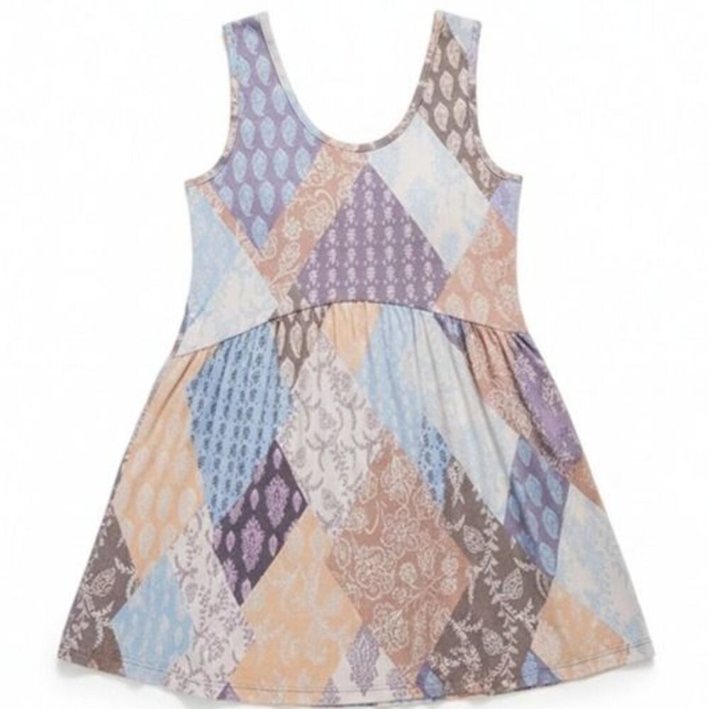 Small Patchwork Pattern Empite Waist Top - Picture 2 of 3